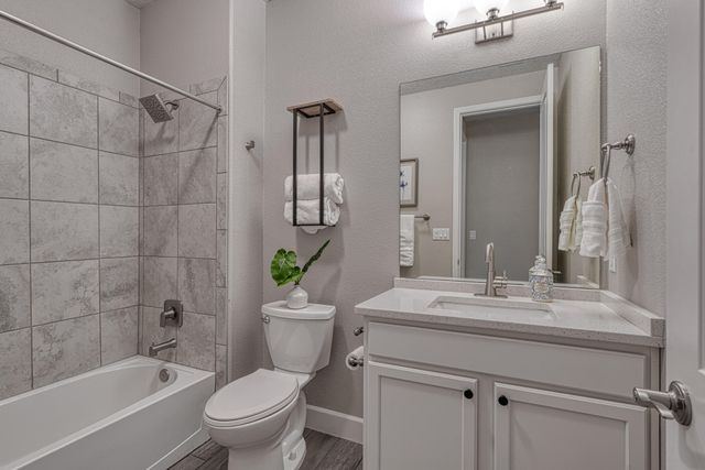 1954 CASTLE PEAK Loop NE, Rio Rancho, NM 87144