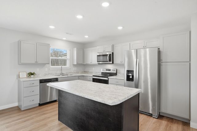 5709 GEYSER BLVD, Columbia, MO 65202