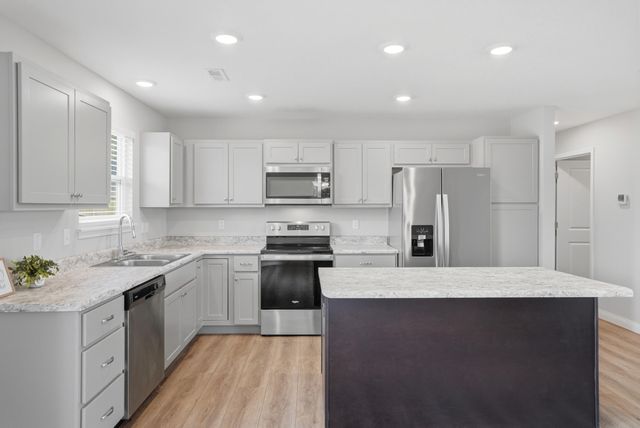 5709 GEYSER BLVD, Columbia, MO 65202