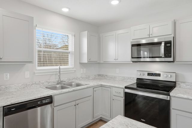 5709 GEYSER BLVD, Columbia, MO 65202