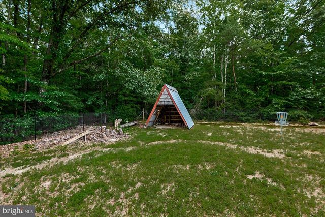11220 DAHLGREN RD, King George, VA 22485