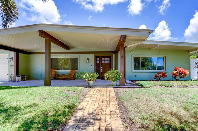 215 GARDEN CIRCLE, Belleair, FL 33756