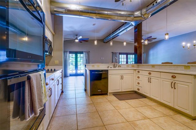 215 GARDEN CIRCLE, Belleair, FL 33756