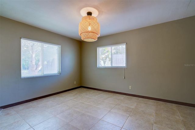 215 GARDEN CIRCLE, Belleair, FL 33756