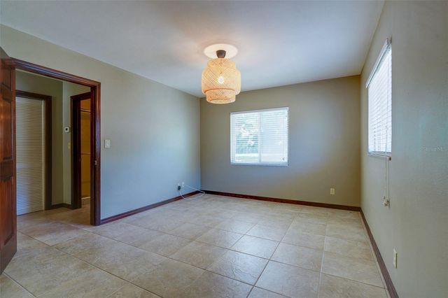 215 GARDEN CIRCLE, Belleair, FL 33756