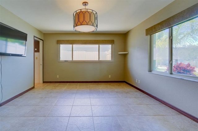 215 GARDEN CIRCLE, Belleair, FL 33756