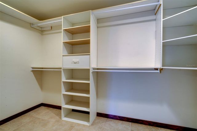 215 GARDEN CIRCLE, Belleair, FL 33756