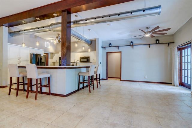 215 GARDEN CIRCLE, Belleair, FL 33756