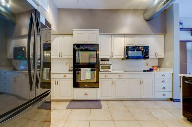 215 GARDEN CIRCLE, Belleair, FL 33756