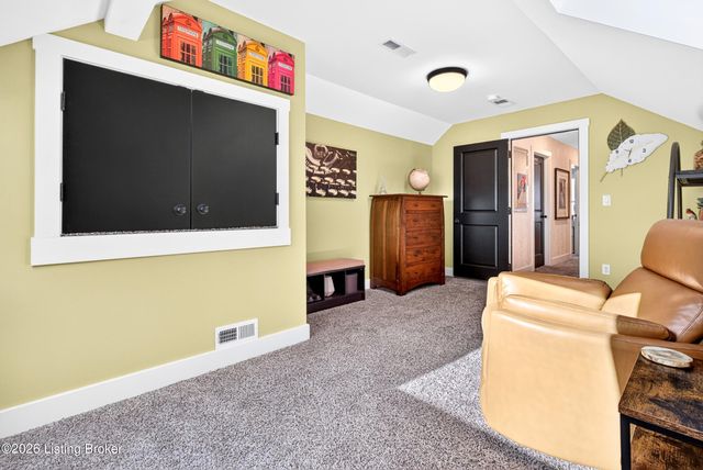 126 Sunset Ave, Clarksville, IN 47129