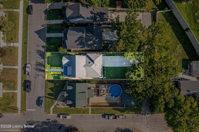 126 Sunset Ave, Clarksville, IN 47129