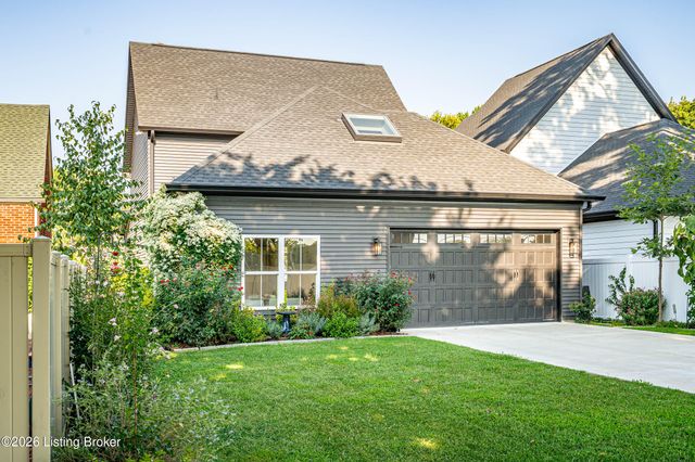 126 Sunset Ave, Clarksville, IN 47129