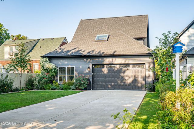 126 Sunset Ave, Clarksville, IN 47129