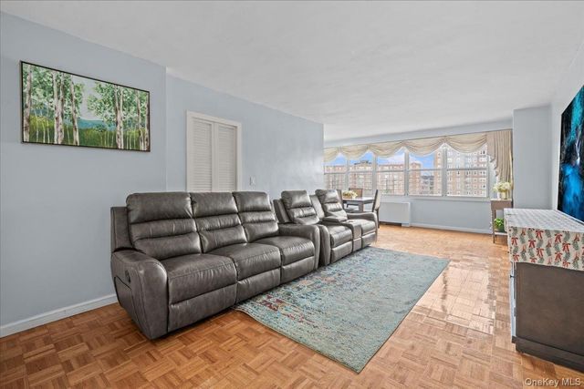 555 Kappock Street 11G, Bronx, NY 10463