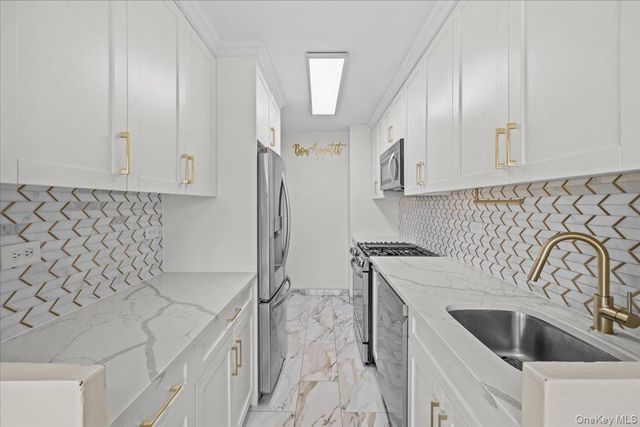 555 Kappock Street 11G, Bronx, NY 10463