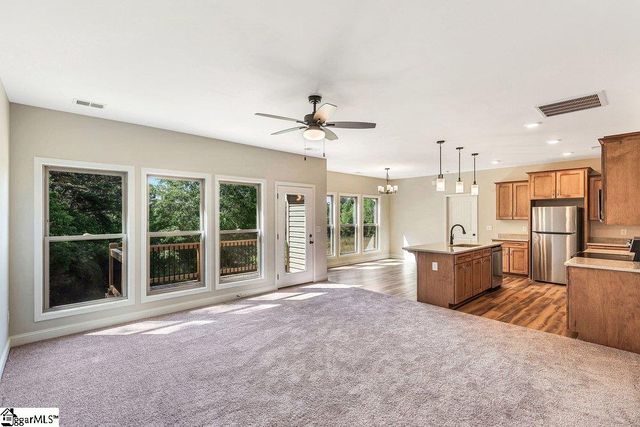 333 Oliver Road, Westminster, SC 29693