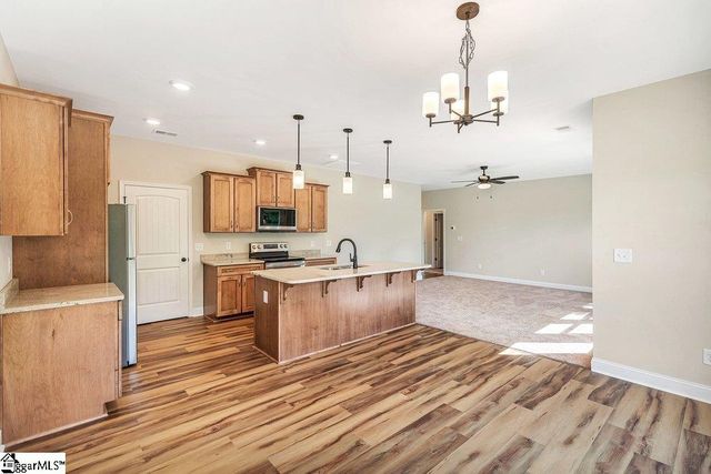 333 Oliver Road, Westminster, SC 29693