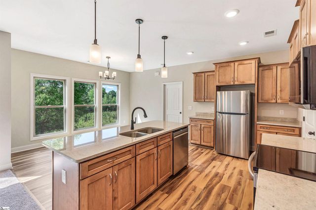 333 Oliver Road, Westminster, SC 29693