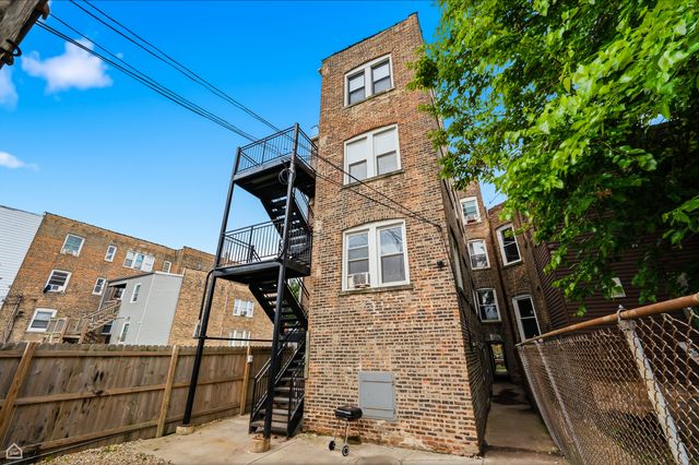4520 W Jackson Boulevard, Chicago, IL 60624