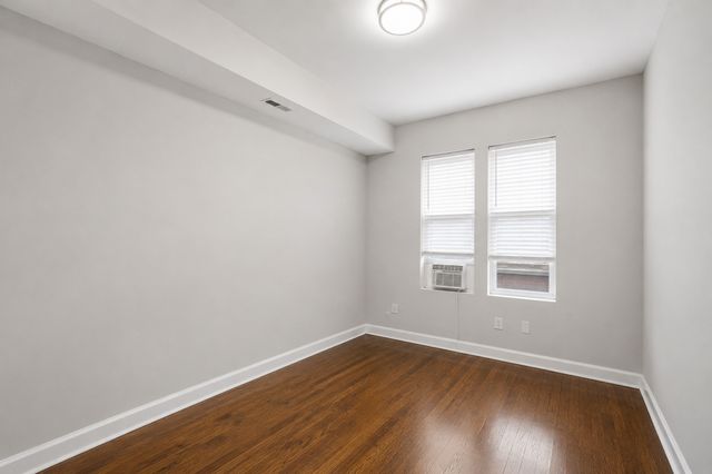 4520 W Jackson Boulevard, Chicago, IL 60624
