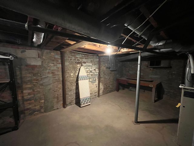 223 S 10th St, Salina, KS 67401