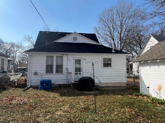 223 S 10th St, Salina, KS 67401