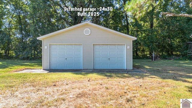 1542 US Hwy 60 W, Ledbetter, KY 42058