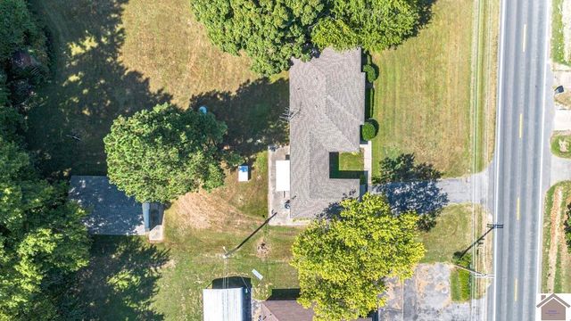 1542 US Hwy 60 W, Ledbetter, KY 42058