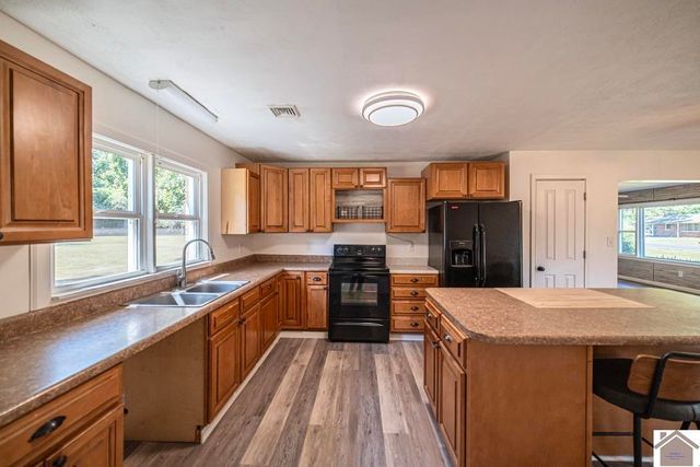 1542 US Hwy 60 W, Ledbetter, KY 42058