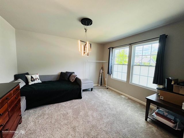 927 Village Drive, Davison, MI 48423