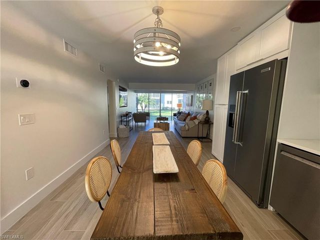 1417 Chesapeake AVE # 101, Naples, FL 34102