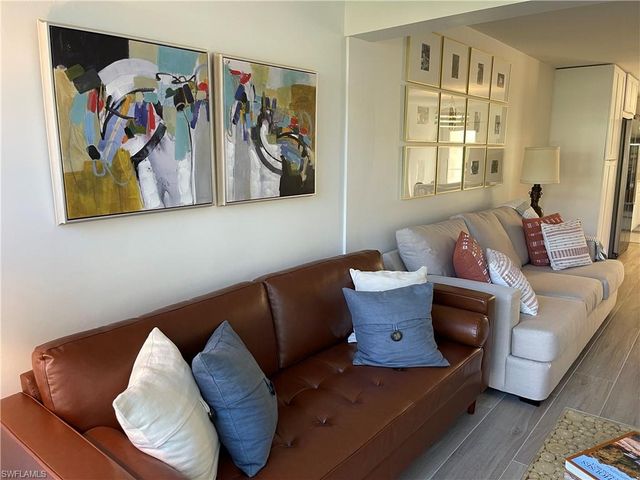 1417 Chesapeake AVE # 101, Naples, FL 34102