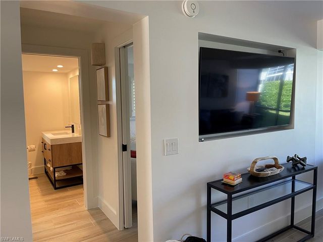 1417 Chesapeake AVE # 101, Naples, FL 34102