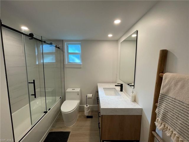 1417 Chesapeake AVE # 101, Naples, FL 34102