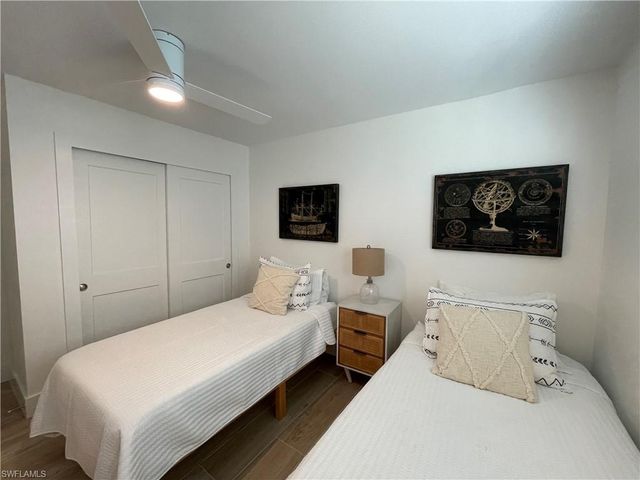 1417 Chesapeake AVE # 101, Naples, FL 34102