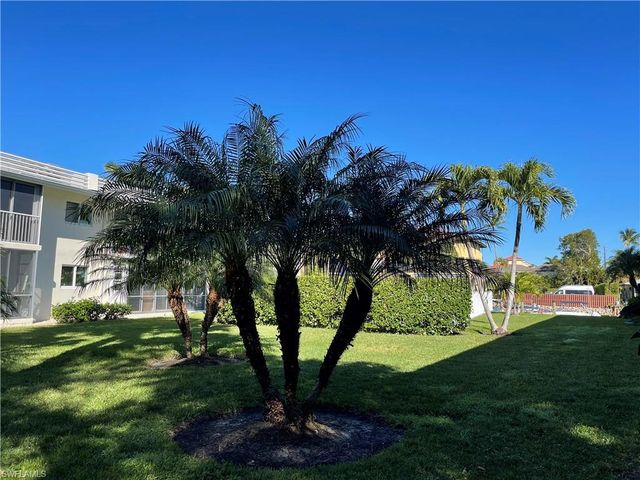 1417 Chesapeake AVE # 101, Naples, FL 34102