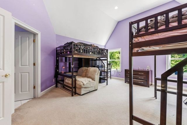 11 Windsor Dr, Foxboro, MA 02035