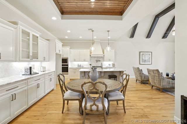 9105 E 62nd Place S, Tulsa, OK 74133