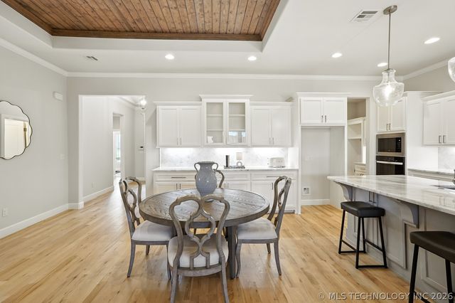 9105 E 62nd Place S, Tulsa, OK 74133