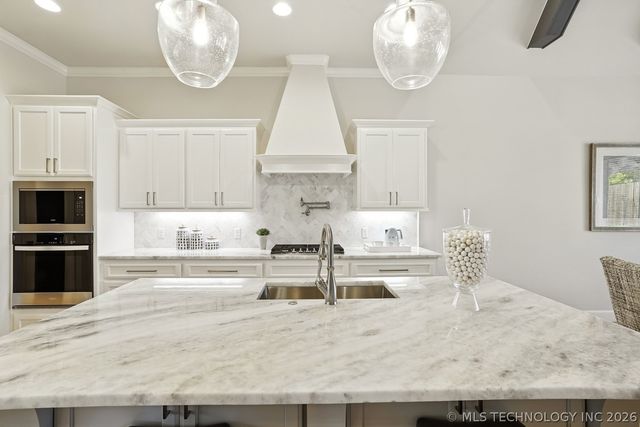 9105 E 62nd Place S, Tulsa, OK 74133