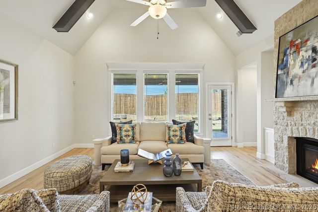 9105 E 62nd Place S, Tulsa, OK 74133