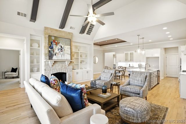 9105 E 62nd Place S, Tulsa, OK 74133