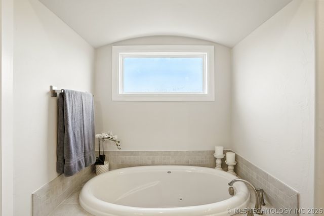 9105 E 62nd Place S, Tulsa, OK 74133