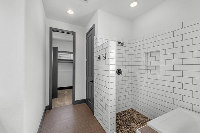 5802 Kansas Street, Houston, TX 77007