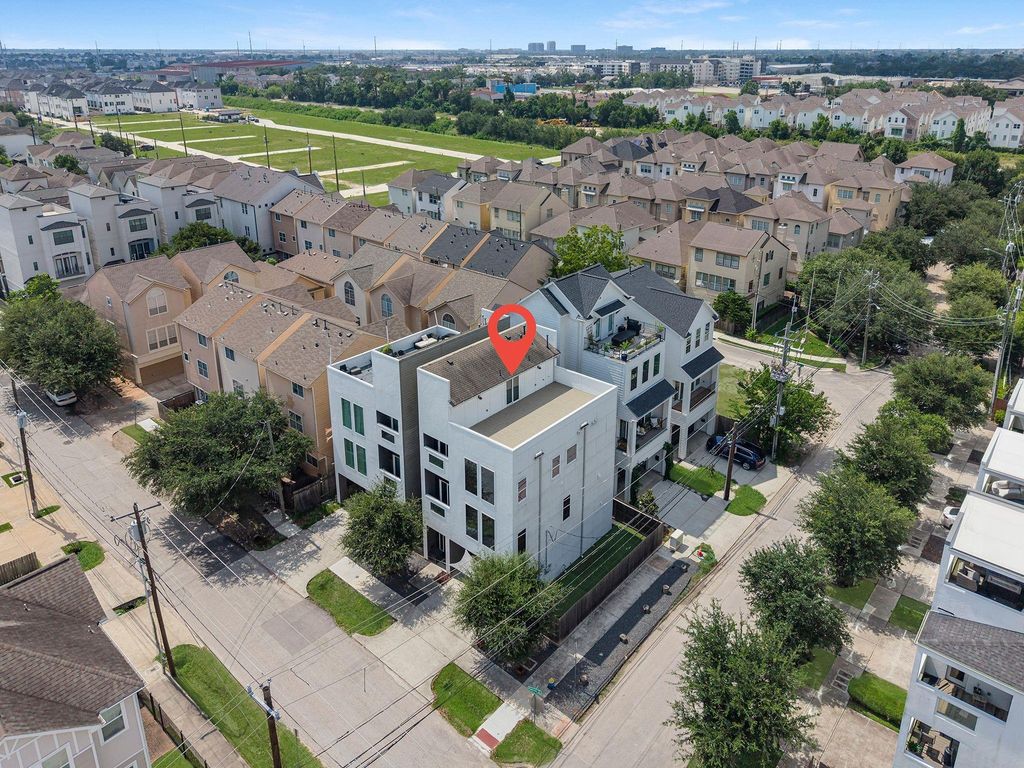 5802 Kansas Street, Houston, TX 77007