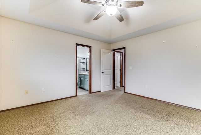 2314 S Limuel Cir, Wichita, KS 67235