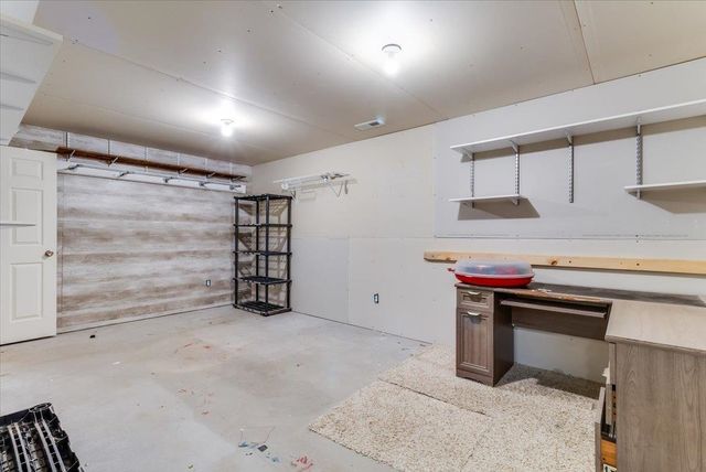 2314 S Limuel Cir, Wichita, KS 67235