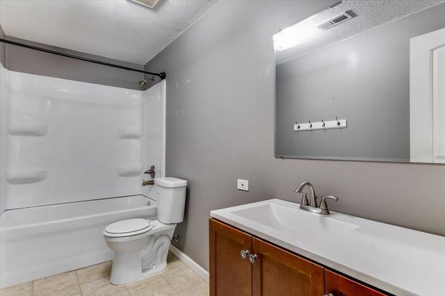 2314 S Limuel Cir, Wichita, KS 67235