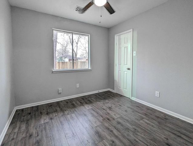 8106 Claiborne Street, Houston, TX 77078
