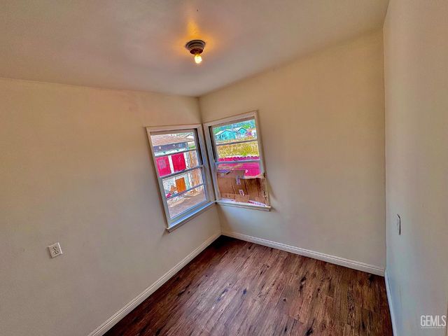 1720 Pacific Street, Bakersfield, CA 93305